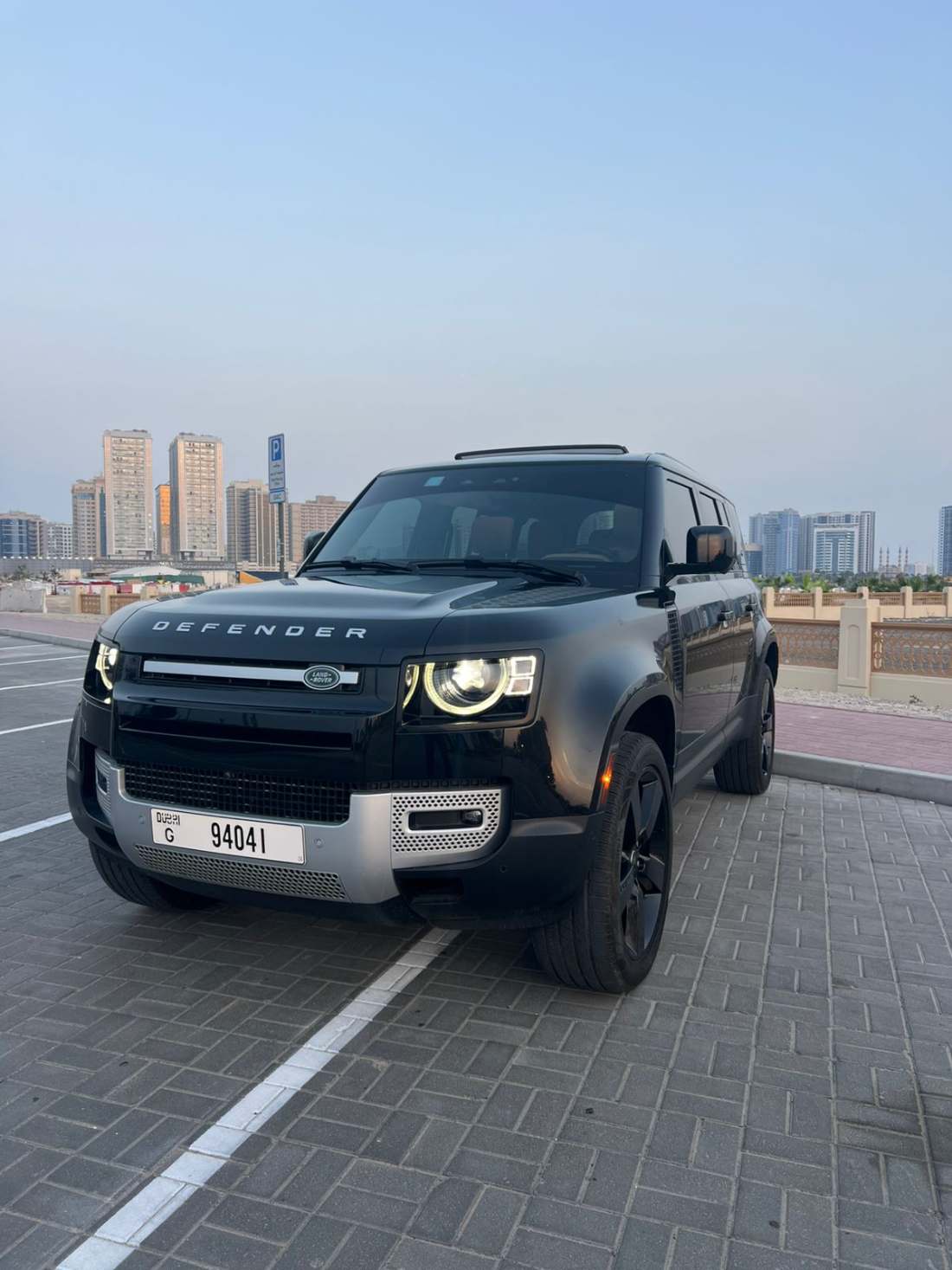 Land Rover Defender 2024 2