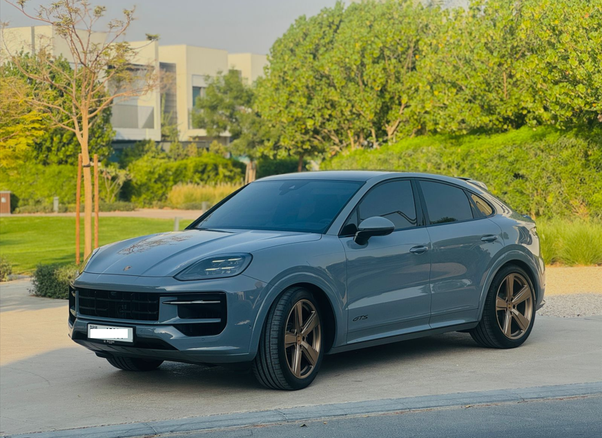 Porsche Cayenne GTS 2025 2